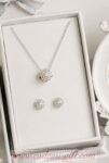 CADEAU FEMME BOUCLES OREILLES PENDENTIF ASSORTIS LIVRAISON ANTANANARIVO